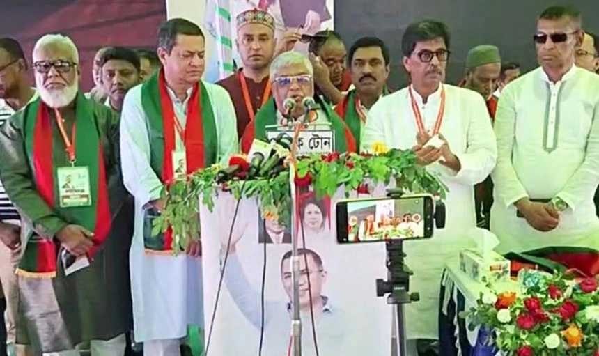 কুমিল্লা আদর্শ সদর উপজেলা বিএনপির সম্মেলনে বিএনপির কেন্দ্রীয় ভাইস চেয়ারম্যান বরকত উল্লাহ বুলু যা বললেন